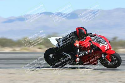 media/Nov-16-2025-Race Pace (Sun) [[8c5fa54630]]/Non Verified Riders (1st 20 Minutes)/3-Turn 3 Inside (11am)/